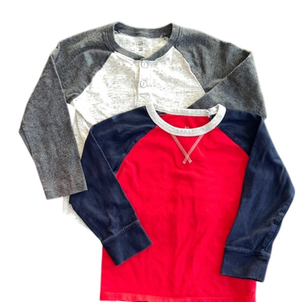 GAP Bundle of Long Sleeve T-Shirts , 4